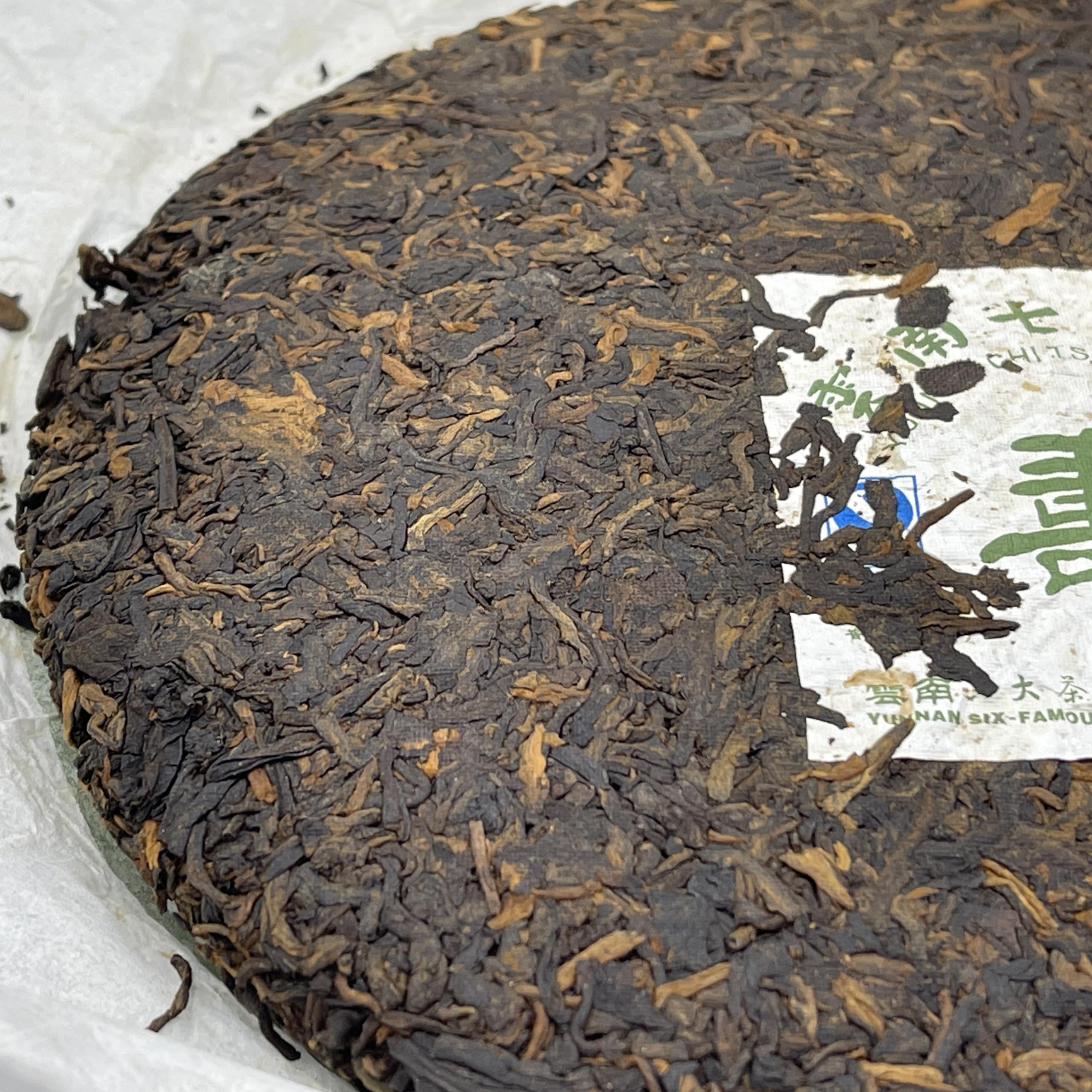 Pu-Erh tea,2011,SIX FAMOUS TEA MOUNTAIN,longevity,357,Ripe