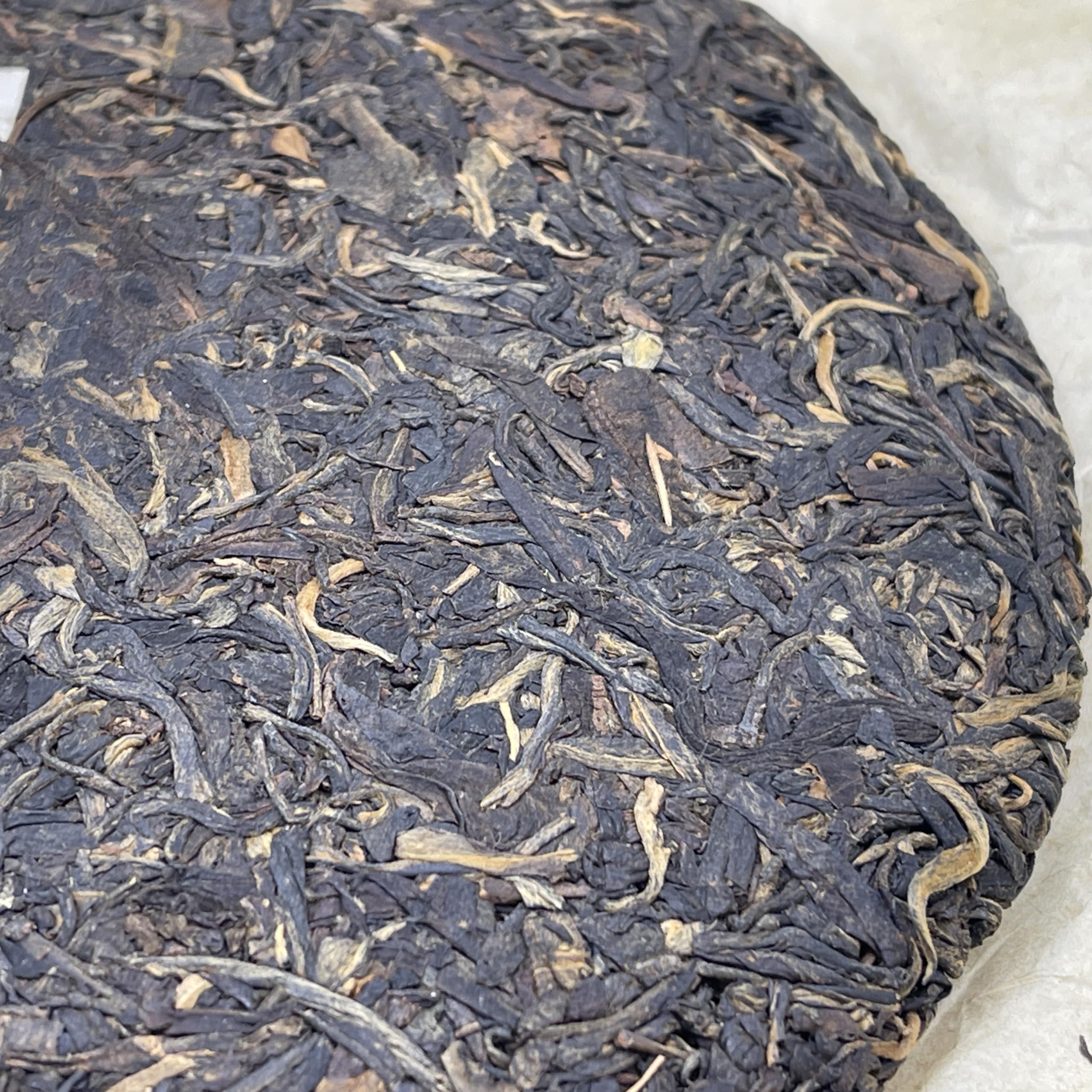 Pu-Erh tea,Late 1990s,Hong Kong customization Orange Flying Seal-Little Yellow Seal,357g,Raw