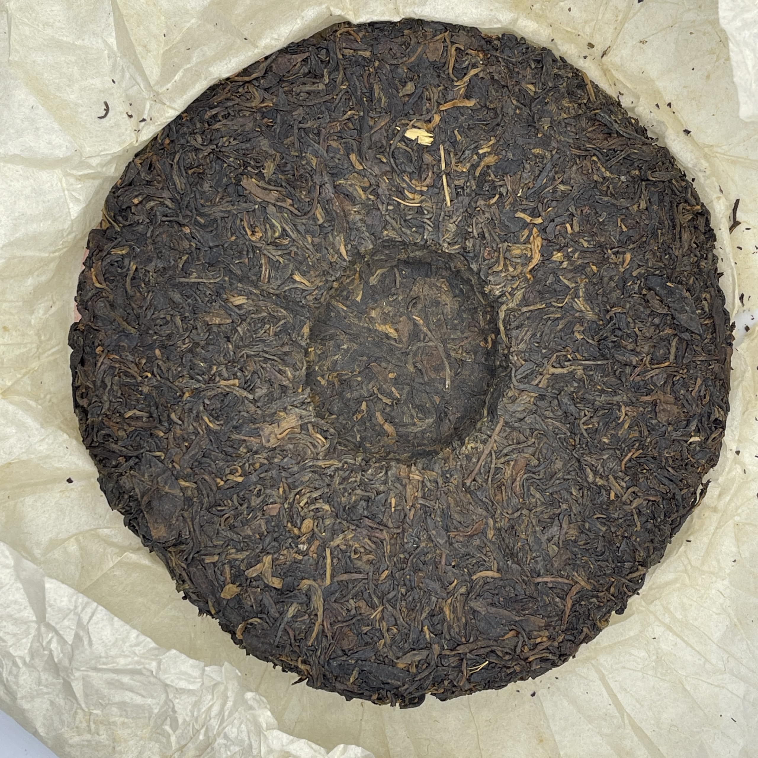 2002 Yunnan Gaoligong Mountain Wild Raw Pu-erh Tea Cake, 357g