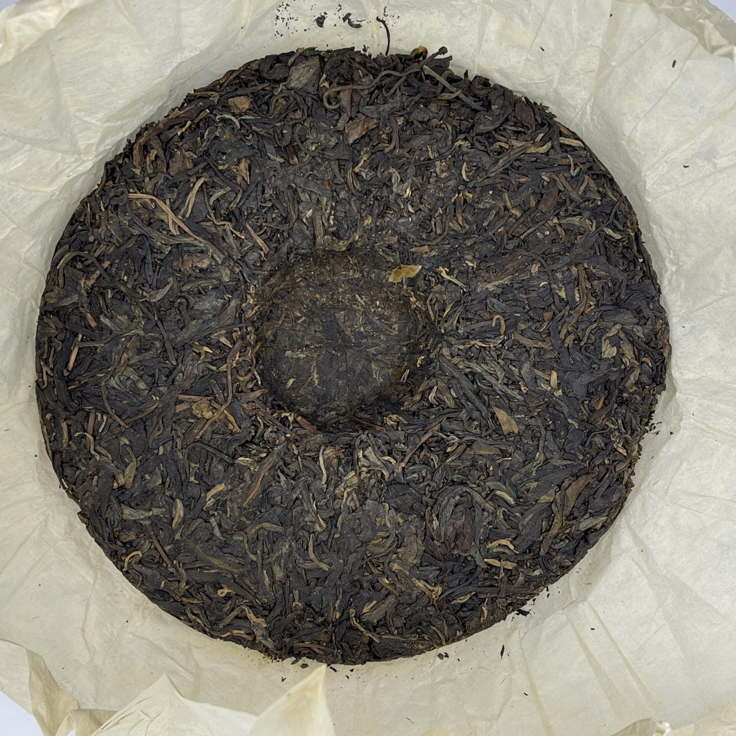2004 Yiwu Shun Shixing Wild Arbor Raw Pu-erh Tea Cake, 357g, from Yunnan