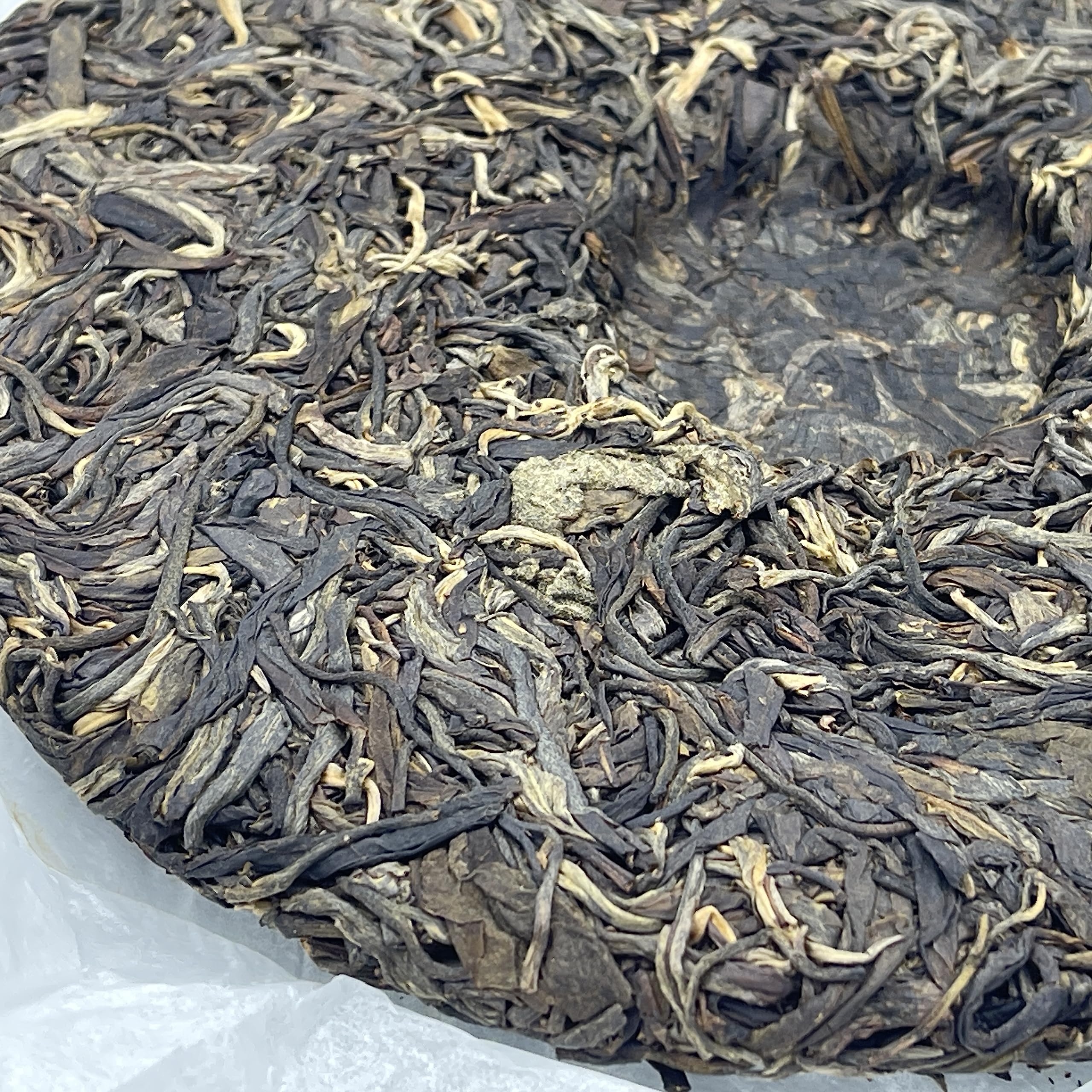 Tianmen Mountain Ancient Tree Raw Pu-Erh Tea 2019 – 357g